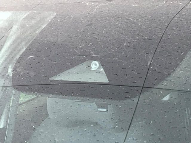 �y�S���ʉ^�]�x���V�X�e���z�t�����g�J�����őO���̎ԗ�����s�҂����m�B�Փ˂������Ȏ��͏Փ˔�Q�y���u���[�L���쓮�A�Փˉ�����T�|�[�g�B�����S�Ƀh���C�u�����y���݂��������܂��B