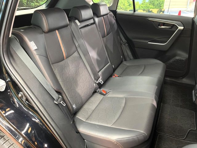 �L�X�Ƃ���2��ڃV�[�g�͋��Z���������A���S�n�����K!�F�B��Ƒ��Ƃ̂��o�����ɂ҂�����ł��B�x�r�[�V�[�g��`���C���h�V�[�g�g�p�������K�ɂ��߂�������������\���ȋ�Ԃ��m�ۂ��Ă��܂��B