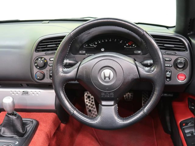 �y�����v�����X�e�A�����O�z�㎿�Ȋv���g�p���邱�ƂŁA��ɂ����������݂ƂĂ��^�]���₷���n���h���ł���