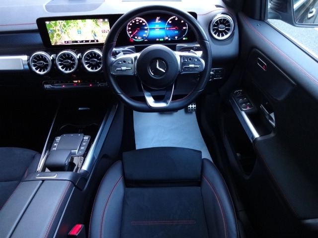 EQB350 4マチック AMGラインパッケージ 4WD