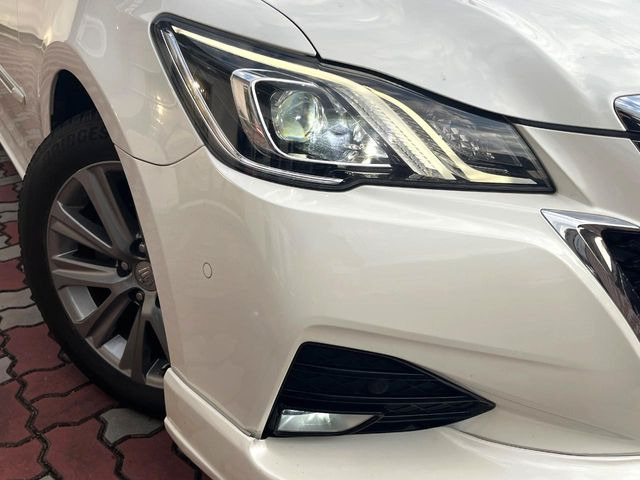 �yLED�w�b�h���C�g�z���V����ԑ��s�����ǍD�Ȏ��E���m�ۂ����S���ĉ^�]�ł��鍂�P�xLED�w�b�h���C�g�𑕔�!�_�����x�������A����d�͂��}�����Ă��܂��B