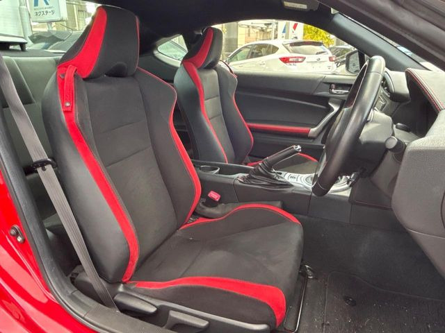 �h���C�o�[�ɂ���ĉ^�]���₷���|�W�V�����͈قȂ�A���̎Ԃ͂ǂ��Ȃ̂��s���Ȃ��Ƃ�����܂���ˁB�C�ɂȂ邨�Ԃ͓X���ŏ�荞��ł��m�F���������܂���