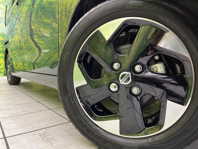 【純正14インチアルミホイール】外観にマッチした純正アルミホイールを装着しております。各種社外アルミホイールや、スタッドレスタイヤも取扱いしております。是非ご相談ください♪