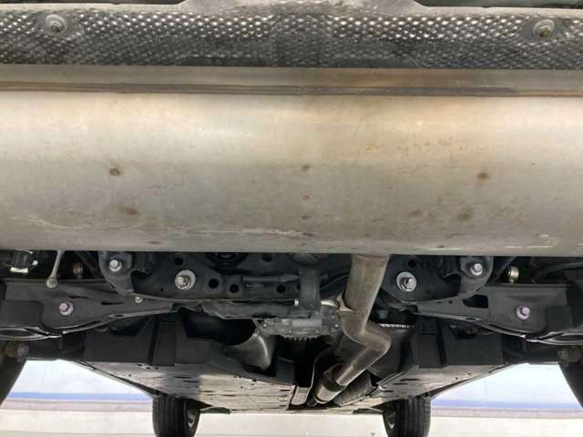 【整備保証】保証体制も充実★通常のカーセブン保障の他、最長3年350項目をカバーする充実の有料保証をご用意!最近のお車は先進技術もたくさん使っているので急な不具合で高額修理なんて時にも対応出来て安心♪