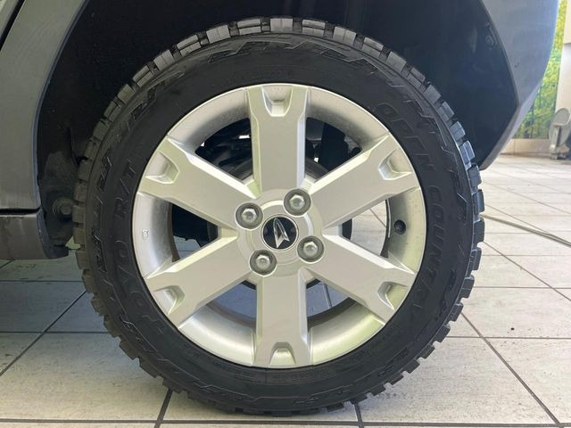 �y�����A���~�z�C�[���z�O�ςɃ}�b�`���������A���~�z�C�[���𑕒����Ă���܂��B�e��ЊO�A���~�z�C�[����A�X�^�b�h���X�^�C�����戵�����Ă���܂��B���񂲑��k����������