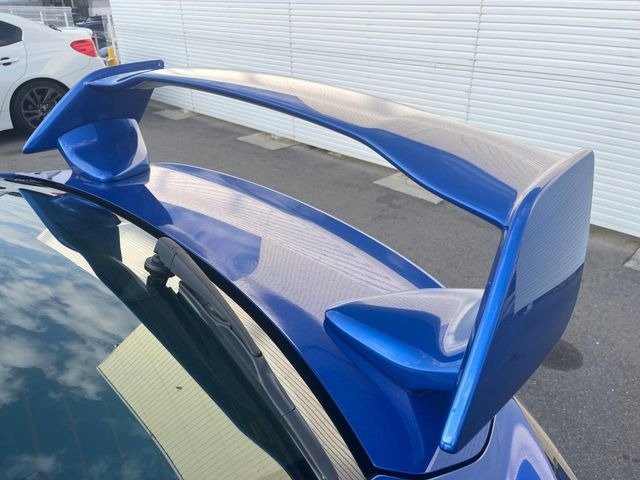 �y��^�����X�|�C���[�z�X�|�[�c�J�[�炵�����O�b�ƈ�������^�����X�|�C���[�𑕒��􍂑����s���̃X�^�r���e�B(���s���萫)����ɖ𗧂��܂��B