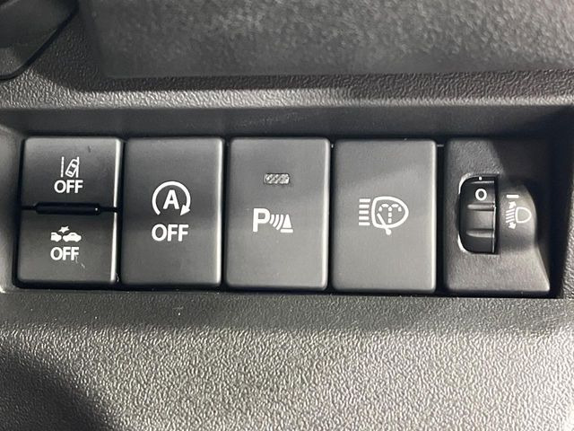 �y�X�Y�L �Z�[�t�e�B�T�|�[�g�z���s���ɑO���̎ԗ�����F�����A�Փ˂������Ȏ��͌x��ƃu���[�L�ŏՓˉ���Ɣ�Q�y�����A�V�X�g�B�����S�Ƀh���C�u�����y���݂��������܂��B