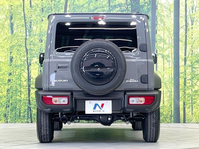 安心の最長10年・走行無制限保証(有償)をご用意。保証内容も充実はもちろん、無料点検&オイル交換や、年中無休の全国・24時間ロードサービスも付帯されておりますのでご安心下さい。