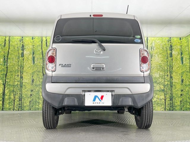 安心の最長10年・走行無制限保証(有償)をご用意。保証内容も充実はもちろん、無料点検&オイル交換や、年中無休の全国・24時間ロードサービスも付帯されておりますのでご安心下さい。