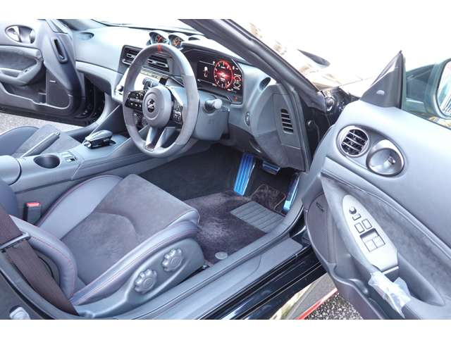 NISMO��p�A�h�o���X�h�h���C�u�A�V�X�g�f�B�X�v���C(12.3�C���`�J���[�f�B�X�v���C)