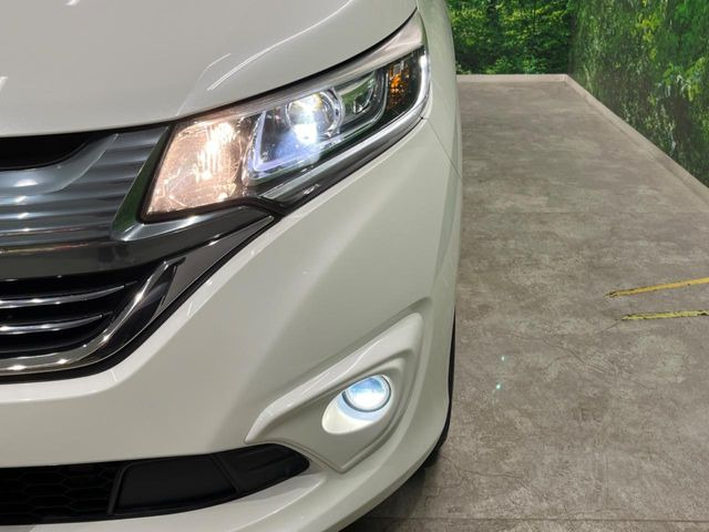 �yLED�w�b�h���C�g�z���V����ԑ��s�����ǍD�Ȏ��E���m�ۂ����S���ĉ^�]�ł��鍂�P�xLED�w�b�h���C�g�𑕔�!�_�����x�������A����d�͂��}�����Ă��܂��B