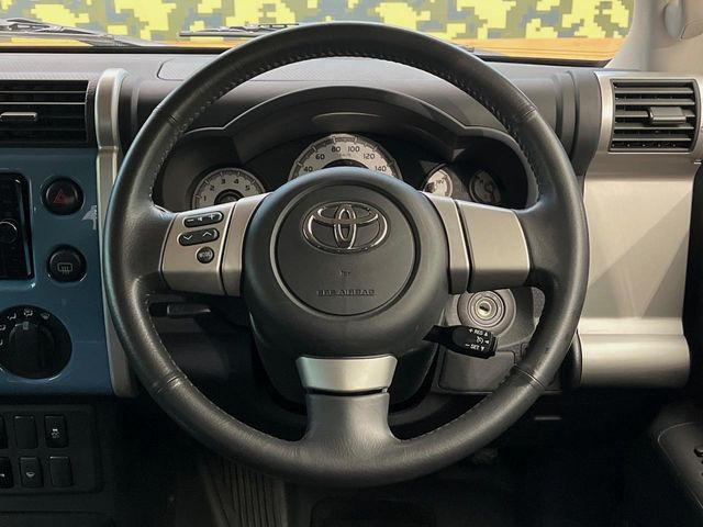 �y�����v�����X�e�A�����O�z�㎿�Ȋv���g�p���邱�ƂŁA��ɂ����������݂ƂĂ��^�]���₷���n���h���ł���