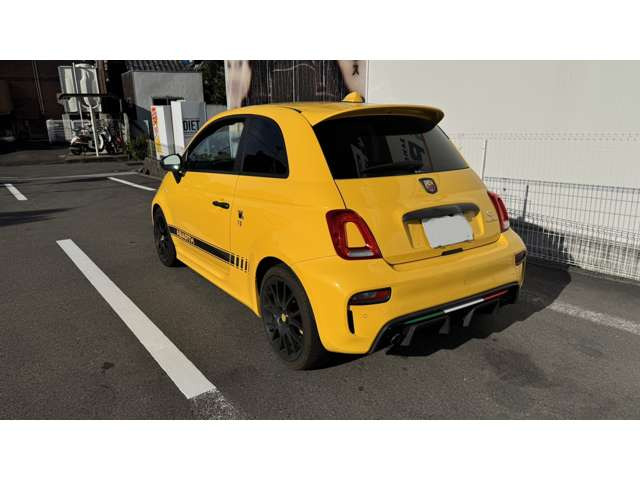 アバルト595コンペティツィオーネ パフォーマンス パッケージ