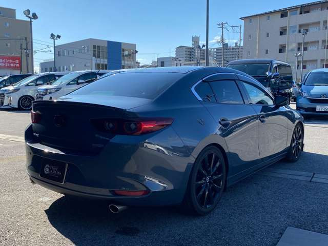 �X���[�N���X����X�̎ԗ��͍Œ�2�N�̈��S�ۏ؂��ʓr�L���ł��t���ł��܂�!�ڍׂ͓��X�X�^�b�t�܂ł��C�y�ɂ��₢���킹�������B