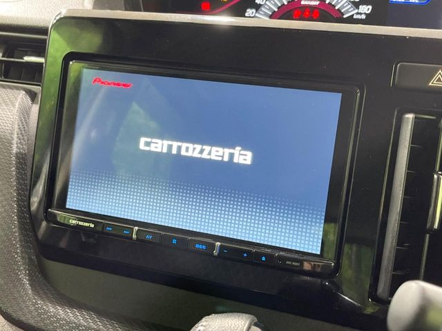 �y���ʃi�r�z�l�C�̑�^8�C���`�i�r�𑕔��B���݊��̂�����ʂ̓C���p�N�g��!�i�r���p���̃}�b�v�\���͌��₷���A�e���r��DVD�͗Տꊴ���A�b�v!�����̃h���C�u���O�b�Ɗy�����Ȃ�܂���