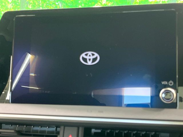 �y8�C���` �f�B�X�v���C�I�[�f�B�I�z���ʂ̃f�B�X�v���C��AppleCarPlay��AndroidAuto�����p�\�B�傫�ȉ�ʂŃX�}�z�i�r�A�v���������p���������܂���