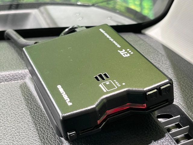 【ETC】高速道路の料金所をストレスなく通過!話題のスポットやサービスエリアに多い「スマートIC」利用時は必須のアイテムです。当店でセットアップを実施、ご納車当日からすぐにご利用いただけます!