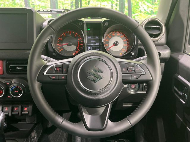 �y�����v�����X�e�A�����O�z�㎿�Ȋv���g�p���邱�ƂŁA��ɂ����������݂ƂĂ��^�]���₷���n���h���ł���