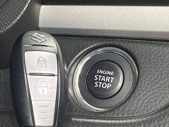 �y�L�[���X�X�^�[�g�V�X�e���z�J�o����|�P�b�g�ɓ��ꂽ�܂܂ł��h�A�̎{���E�������\�ȃX�}�[�g�L�[�𑕔��B�G���W���̃I���E�I�t�����J�M�����o���K�v����������Ƃ��Ă��֗��ł���