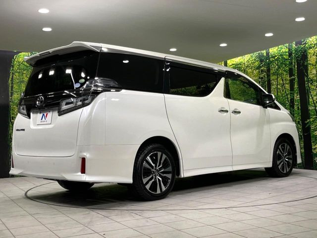 ☆全国のネクステージからお取り寄せが可能※!遠方の店舗に展示してあるクルマが気になる場合も、最寄りの店舗でご覧いただくことが可能です!是非私たちに要望をお聞かせください!※別途費用