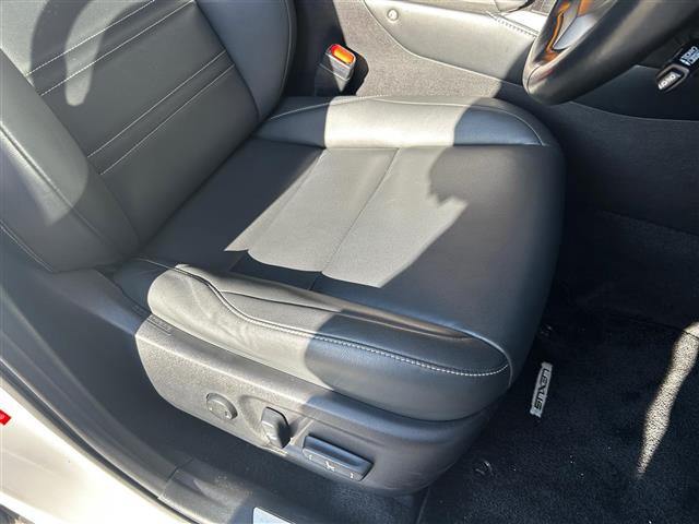 NX200t Iパッケージ 4WD