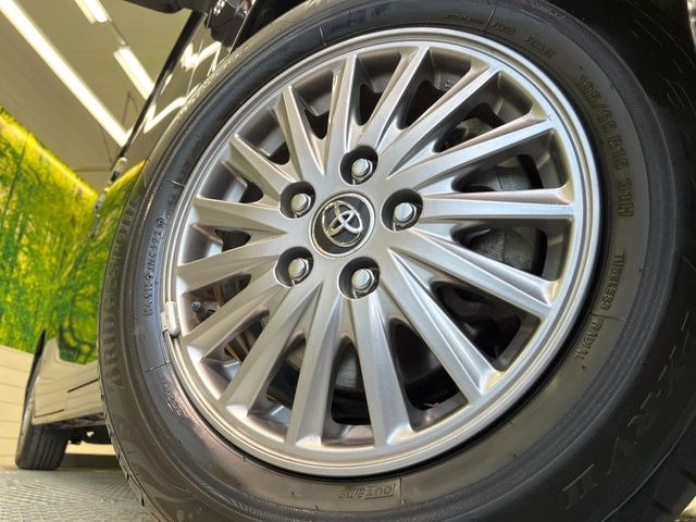 �y����15�C���`�A���~�z�C�[���z�O�ςɃ}�b�`���������A���~�z�C�[���𑕒����Ă���܂��B�e��ЊO�A���~�z�C�[����A�X�^�b�h���X�^�C�����戵�����Ă���܂��B���񂲑��k����������