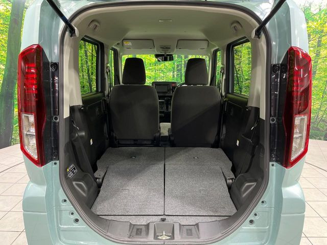 ���i�̂���������ʋ΁A���}���ɏ\���ȉ׎��X�y�[�X���m�ۂ��Ă���܂��B�Z�J���h�V�[�g��|���ƁA�傫�ȉו��̐ύڂ��\�ł���