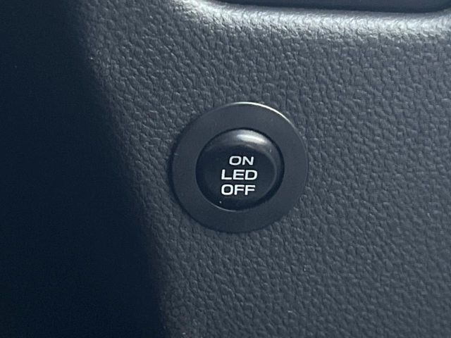 �yLED�A�N�Z�T���[���C�i�[�z