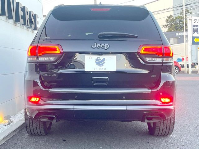 ●当店では第三者機関による車両品質鑑定を導入し、修復歴車を排除。鑑定書が発行されますので、ぱっと見ただけでは分からない箇所まで納得した上でご検討いただけます。※一部未実施の場合がございます。