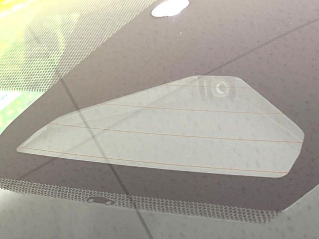 【トヨタセーフティセンス】走行中に前方の車両等を認識し、衝突しそうな時は警報とブレーキで衝突回避と被害軽減をアシスト。より安全にドライブをお楽しみいただけます。