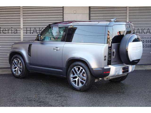 �O��p�[�L���O�Z���T�[�E�t�����g�E�T�C�h�E���A�E360&deg;�J�����E�o�b�N�J�����E���[���L�[�v�A�V�X�g�E�T�C�h�u���C���h�X�|�b�g�E�N���[�Y�R���g���[���B