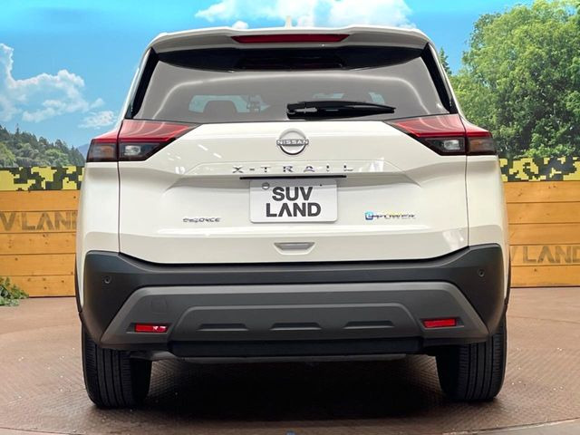 安心の最長10年・走行無制限保証(有償)をご用意。保証内容も充実はもちろん、無料点検&オイル交換や、年中無休の全国・24時間ロードサービスも付帯されておりますのでご安心下さい。