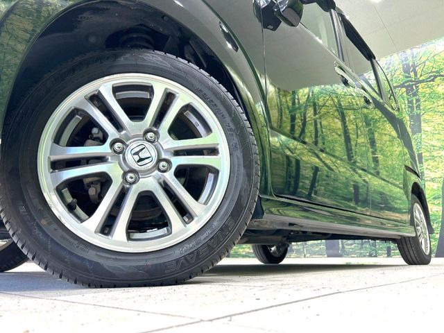 �y����14�C���`�A���~�z�C�[���z�O�ςɃ}�b�`���������A���~�z�C�[���𑕒����Ă���܂��B�e��ЊO�A���~�z�C�[����A�X�^�b�h���X�^�C�����戵�����Ă���܂��B���񂲑��k����������