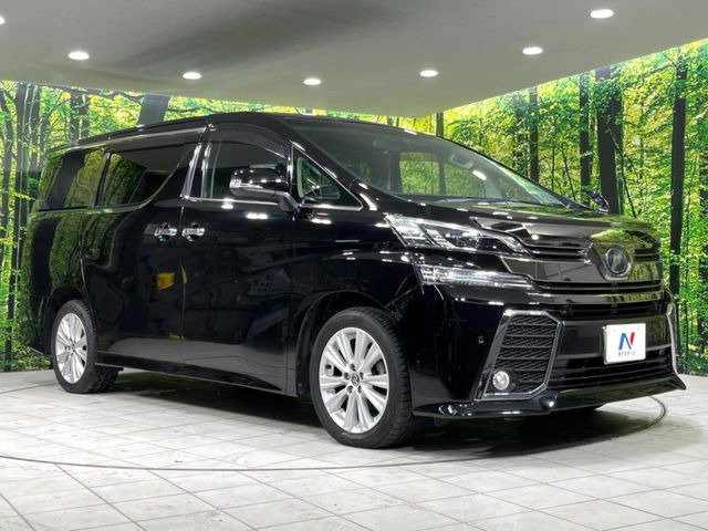 高透明度のガラス皮膜で撥水はもちろん、上質なツヤ・光沢を実現。紫外線や酸性雨から大切な愛車を保護し、色あせ・劣化を防止。「弾スプラッシュコート」、「弾プリミッサコート」からお選びいただけます。