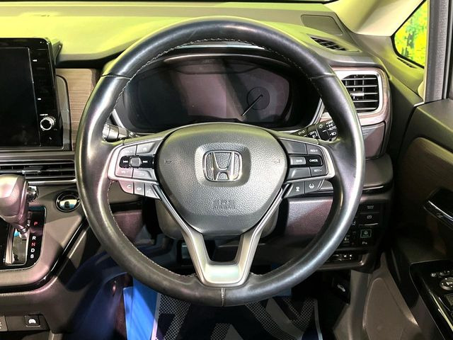 �y�����v�����X�e�A�����O�z�㎿�Ȋv���g�p���邱�ƂŁA��ɂ����������݂ƂĂ��^�]���₷���n���h���ł���