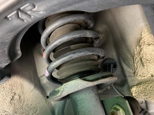 ����肪���ꂢ�Ȃ����ɁA�h�K���H�̎{�H���I�X�X���B�~��n��͂������A���ݕ��ɂ��Z���̕���A��Ń}�����E�E�B���^�[�X�|�[�c���������ɂ��D�]���������Ă���܂��B