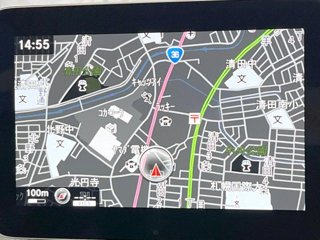 �������i�r:��̊��̂���i�r�́A����������ԓ������o���Ă���܂��BBluetooth�Đ��ȂǃI�[�f�B�I�@�\���[�����Ă���܂��̂ŁA�^�]�����y���߂܂���