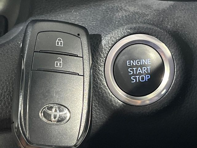 �y�X�}�[�g�L�[�z�J�o����|�P�b�g�ɓ��ꂽ�܂܂ł��h�A�̎{���E�������\�ȃX�}�[�g�L�[�𑕔��B�G���W���̃I���E�I�t�����J�M�����o���K�v����������Ƃ��Ă��֗��ł���