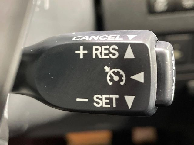 �y�N���[�Y�R���g���[���z�������H�����N���N���s�B�A�N�Z���𗣂��Ă���葬�x�ő��s���ł��A�������^�]���̕��S���y��!�����E�������ȒP�ȃX�C�b�`����Œ����ł��܂��B