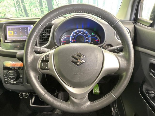 �y�����v�����X�e�A�����O�z�㎿�Ȋv���g�p���邱�ƂŁA��ɂ����������݂ƂĂ��^�]���₷���n���h���ł���