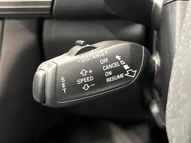 ●レーダークルーズコントロール:前の車との車間距離を一定にとりつつ、一定速度で自動走行してくれる次世代のクルーズコントロール!主に高速道路や自動車専用道路で使用する便利な機能です!