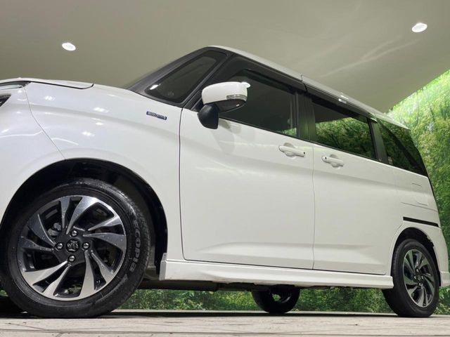 �y�����A���~�z�C�[���z�O�ςɃ}�b�`���������A���~�z�C�[���𑕒����Ă���܂��B�e��ЊO�A���~�z�C�[����A�X�^�b�h���X�^�C�����戵�����Ă���܂��B���񂲑��k����������