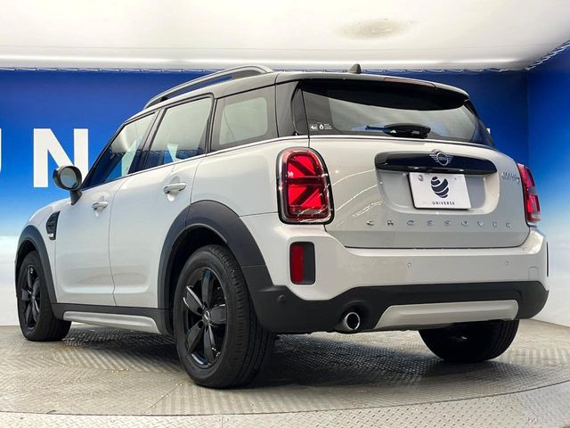 ●YANASEオートシステムズとの提携によって実現した高品質修理ネットワーク!大切なお車だから、万が一の修理でも「純正品質」をご提供。当店でご購入いただくお車にはメリットが数多くあります