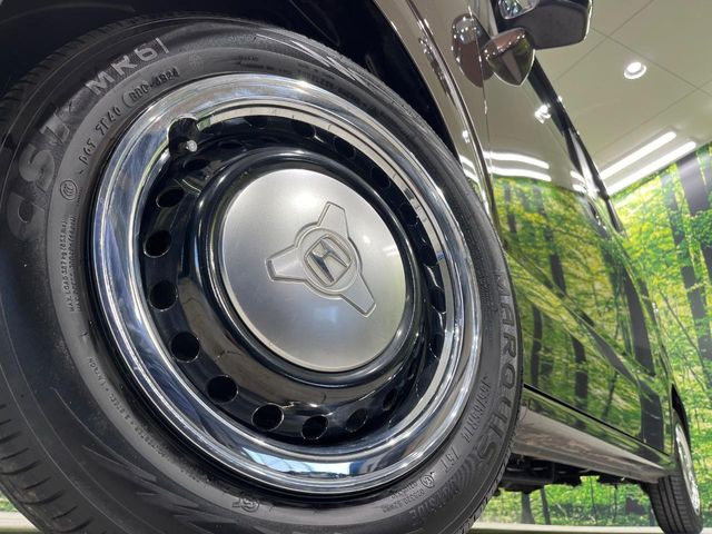 �y����14�C���`�A���~�z�C�[���z�O�ςɃ}�b�`���������A���~�z�C�[���𑕒����Ă���܂��B�e��ЊO�A���~�z�C�[����A�X�^�b�h���X�^�C�����戵�����Ă���܂��B���񂲑��k����������