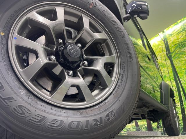 �y����15�C���`�A���~�z�C�[���z�O�ςɃ}�b�`���������A���~�z�C�[���𑕒����Ă���܂��B�e��ЊO�A���~�z�C�[����A�X�^�b�h���X�^�C�����戵�����Ă���܂��B���񂲑��k����������