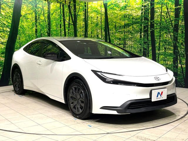 高透明度のガラス皮膜で撥水はもちろん、上質なツヤ・光沢を実現。紫外線や酸性雨から大切な愛車を保護し、色あせ・劣化を防止。「弾スプラッシュコート」、「弾プリミッサコート」からお選びいただけます。