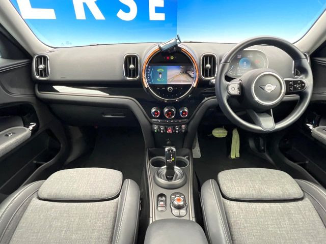 輸入車グループ総在庫数約2,000台!全国の系列店からメーカー・車種問わずご紹介出来るので、あなたにピッタリのお車が見つかるはずです♪まずはお問い合わせ下さい☆