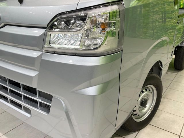 �yLED�w�b�h���C�g�z���V����ԑ��s�����ǍD�Ȏ��E���m�ۂ����S���ĉ^�]�ł��鍂�P�xLED�w�b�h���C�g�𑕔�!�_�����x�������A����d�͂��}�����Ă��܂��B