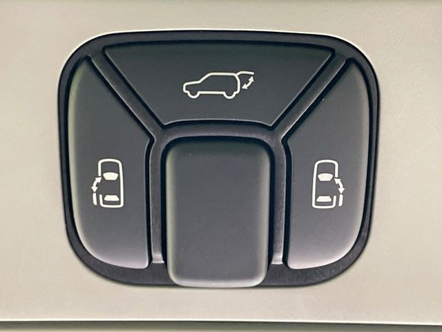 �y�����p���[�X���C�h�h�A�z�X�}�[�g�L�[��^�]�Ȃ̃X�C�b�`�Ō�ȗ����X���C�h�h�A�̊J���\���d��������͂����ăh�A���J����K�v�������A�����Ȃ��q�l�ł��ȒP�ɊJ���߂ł����K�ł���