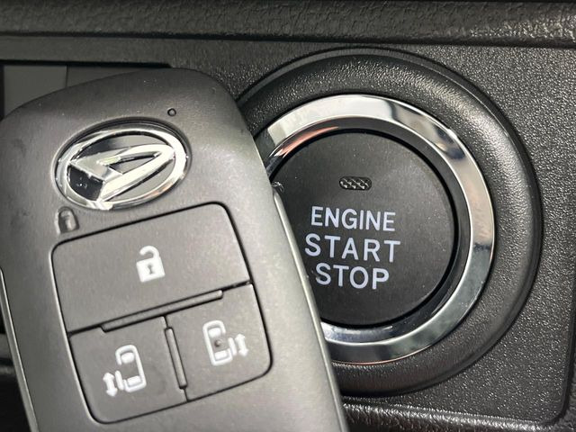 �y�L�[�t���[�V�X�e���z�J�o����|�P�b�g�ɓ��ꂽ�܂܂ł��h�A�̎{���E�������\�ȃX�}�[�g�L�[�𑕔��B�G���W���̃I���E�I�t�����J�M�����o���K�v����������Ƃ��Ă��֗��ł���